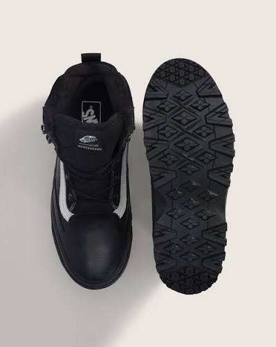 Vans Standard Mid 2 Snow Boot